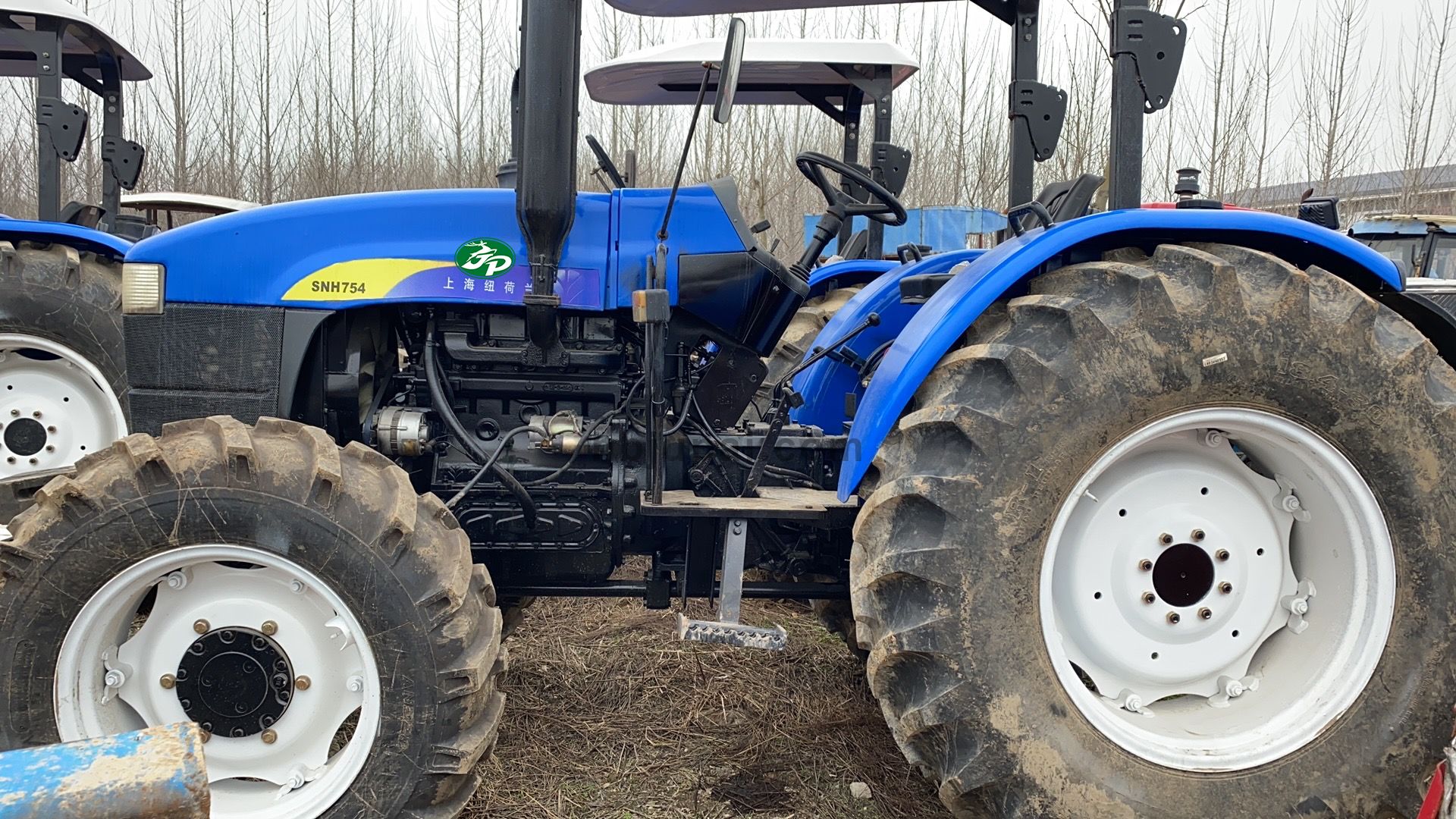 Shanghai New Holland 75HP 4WD tractor